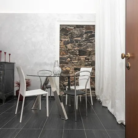 Homes In - Gold And Silver *