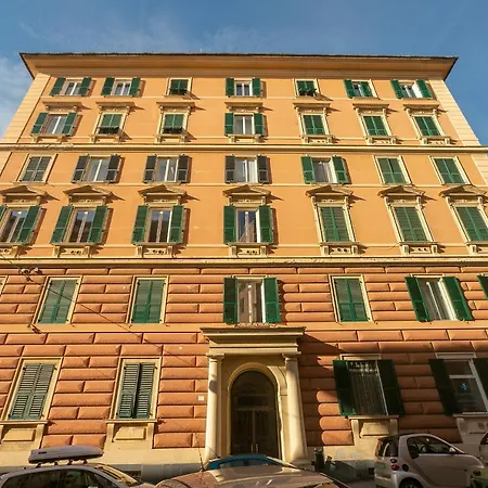 Homes In - Gold&silver * Genua