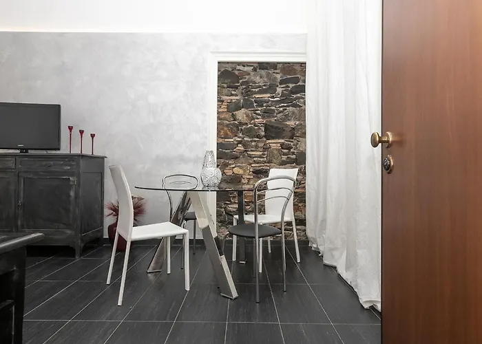 Homes In - Gold And Silver *