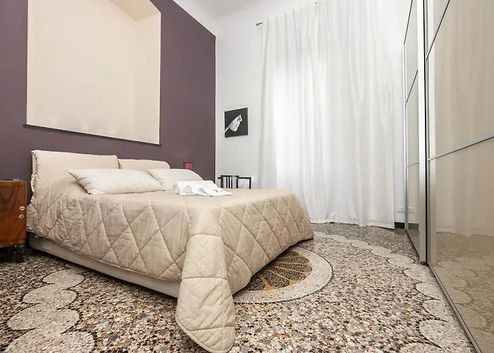 Homes In - Gold And Silver Apartment Genoa