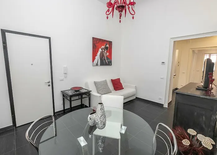 Homes In - Gold And Silver