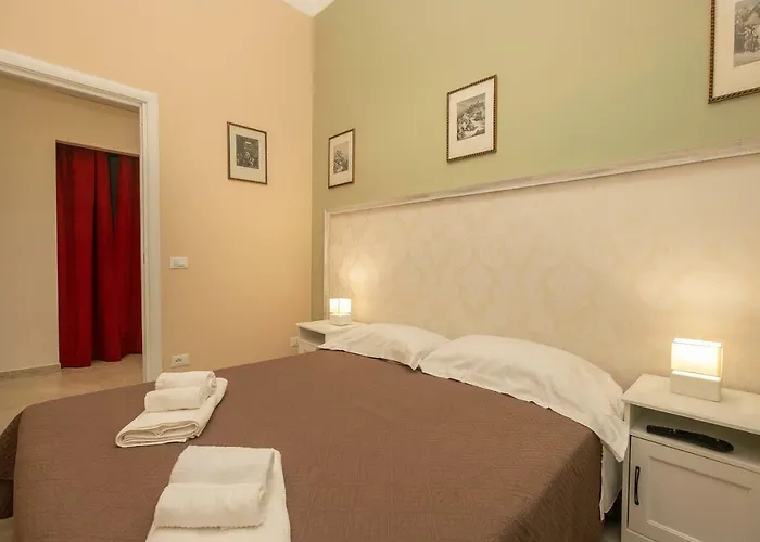 Homes In - Gold And Silver