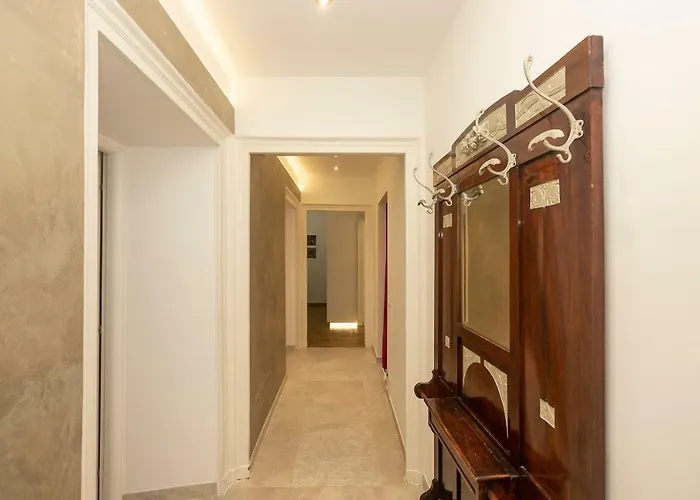 アパート Homes In - Gold And Silver